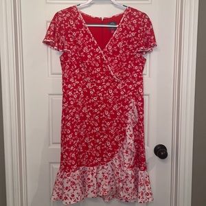 $5 when bundled 😁 Vince Camuto Faux Wrap Dress